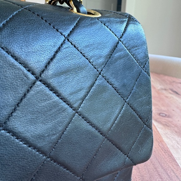 Chanel Vintage 1989 medium Classic flap 24k gold black lambskin - Picture 15 of 16